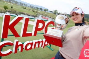 KLPGA 챔피언십 우승 김아림 세계랭킹 10계단 껑충