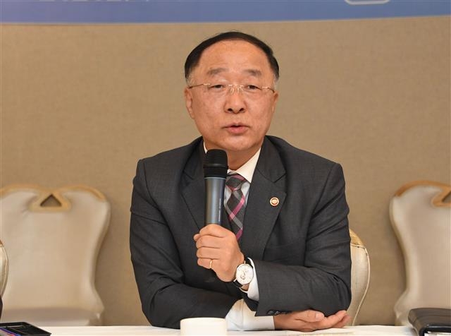 홍남기 경제부총리 겸 기획재정부 장관