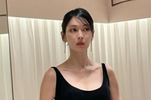 김소연, 숨막히는 블랙드레스 자태…절친 홍은희 “볼 때마다 감탄”