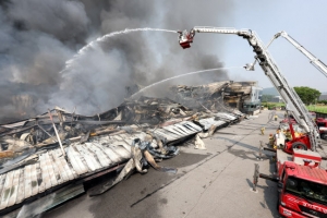 ‘화재 이천 물류센터’ 스프링클러, 펌프 고장으로 작동 안한 듯