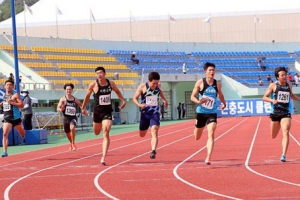 육상 남자 대학부 100m 기록 43년만에 깨졌다… 이준…