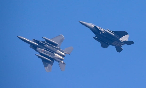 공군 F-15K가 출격하는 모습. 연합뉴스