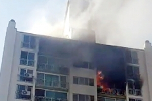 김포 아파트 12층서 불…주민 대피