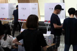 지방선거 사전투표율 오후 6시 기준 20.52%…역대 최…