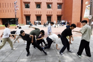 서울국제즉흥춤축제 “자유로운 몸짓”