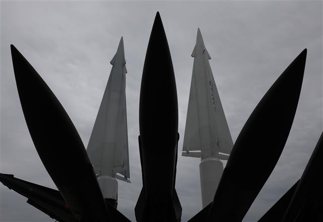 북한, SRBM 8발 발사