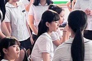 수지, 29살에 교복 입었다…청순 미모