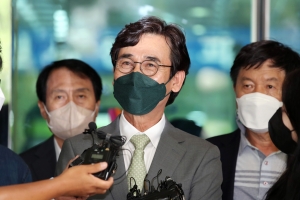 유시민, ‘한동훈 명예훼손’ 1심서 벌금 500만원…“항소할 것”(종합)