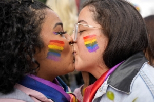 동성애 탄압했던 쿠바, 동성결혼 공식 허용…국민투표 가결