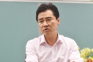 “교통 체계 개선… 노후주택 재개발·재건축으로 ‘젊은 도봉’ 만들 것” [민선 8기 단체장에게 듣는다]