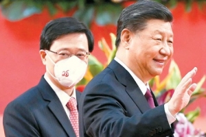 ‘홍콩의 중국화’ 거듭 확인한 시진핑...일국양제 다시 …
