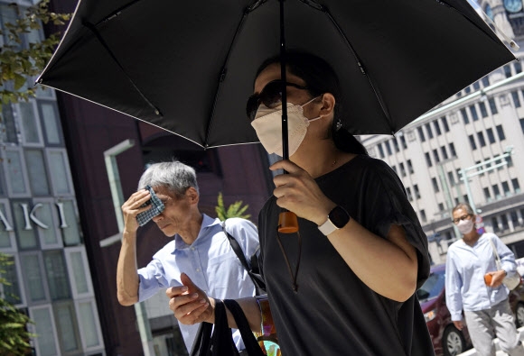 폭염이 이어지고 있는 도쿄 EPA연합뉴스
