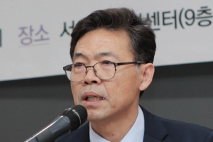 [단독]홍장표 원장 사의… 9일 전 감사원, KDI에 이례적 자료 요구 공문