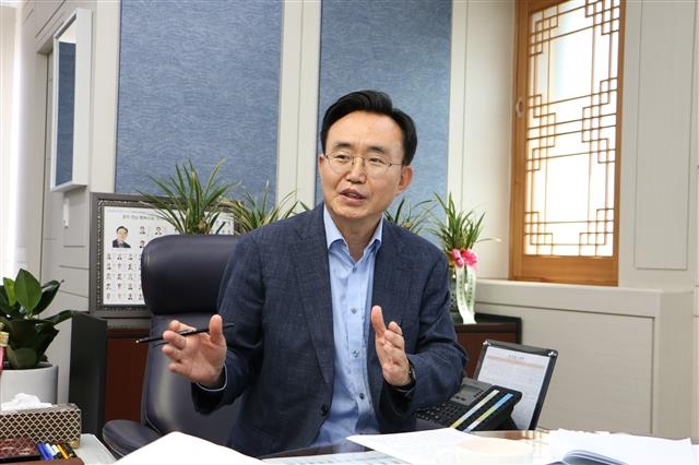 윤병태 전남 나주시장이 6일 서울신문과 인터뷰를 하며 민선 8기 시정 방향에 대해 설명하고 있다. 나주시 제공