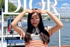 [포착] 김연아, 파리에서 전한 근황… 물오른 미모