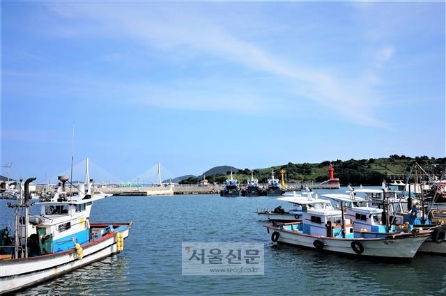 방답진의 군선 정박지였을 돌산항. 방답이라는 이름은 사라지고 여수시 돌산읍 군내리가 됐다. 서동철 논설위원