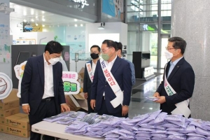 창고마다 ‘나락 산성’… 전남북, 쌀 소비 촉진 안간힘