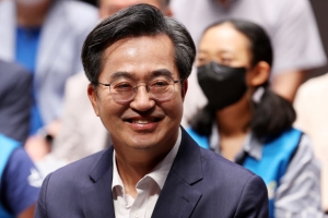 김동연 경기지사, KT위즈 홈경기서 ‘시구자’ 나선다