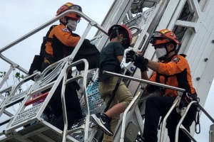 춘천 레고랜드 또 ‘멈춤 사고’…19명 공중서 구조 기다려
