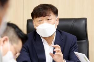 김용진 경제부지사 논란에...민주당 의원 “술잔 아닌 수저”