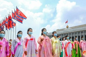 북한 ‘남녀평등권법령 발포기념일’ 맞아 “여성중시의 새시대”