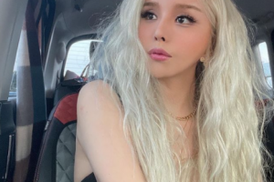 ‘48세’ 하리수…바비인형 같은 근황