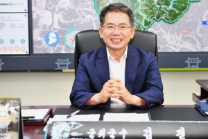 김진열 군위군수, 2022 시군구청장 매니페스토 약속대상 수상