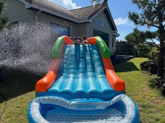 아나운서 출신 김민지가 제주도 집에서 즐기는 여유로운 일상을 공유했다. SNS 캡처