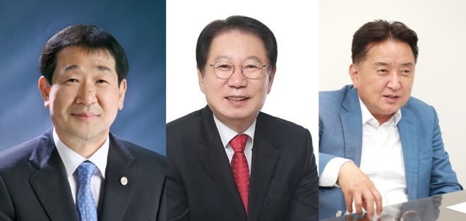 왼쪽부터 이재영 증평군수, 송인헌 괴산군수, 김영환 충북지사.