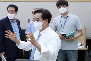 김동연 “경기지사의 국무회의 참석 여부는 대통령 결단에 달려”