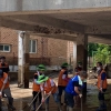 폭우 피해 복구 위해 구슬땀 흘리는 자원봉사자들