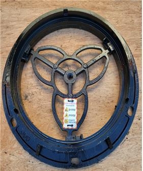 맨홀 추락 방지 시설