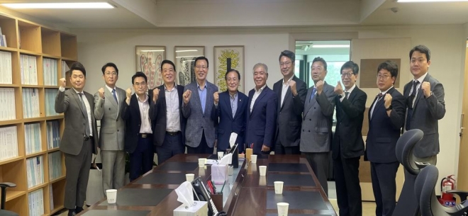 서울특별시관광협회 양무승 회장 및 협회원들과 함께 한 간담회