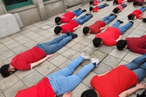 예스키즈존 만든 사장님, 성소수자 돕는 스님 [정중하고, 세련된 혐오사회]