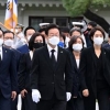 ‘당권 접수’ 이재명, 현충원 방명록에 새긴 글귀는 [포착]