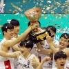 U18 男 대표팀, 일본에 10점차 대역전극···22년 만에 아시아 정상 등극