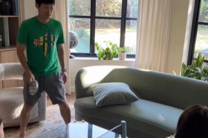 박지성, 으리으리한 거실 공개…탁구도 가능