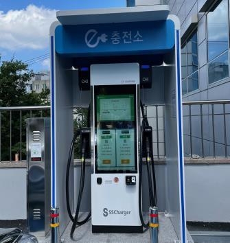 신길7동 주민센터 내 설치된 전기차 충전소. 영등포구 제공