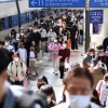 명절 대이동에 확진자 일시 반등… 변수는 ‘트윈데믹’