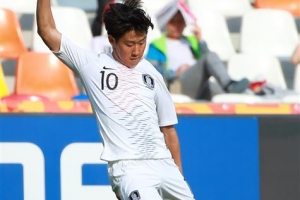 이강인 벤투호 재승선… 세트피스·수비가담으로 눈도장 찍어야