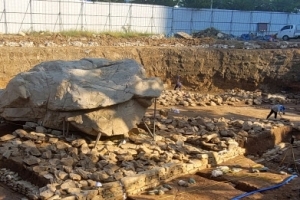 세계 최대 고인돌 훼손 사건 관련 김해시청·경남도청 압수수색