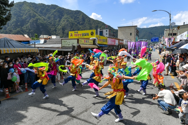 제47회 정선아리랑제 거리퍼레이드. 정선군 제공