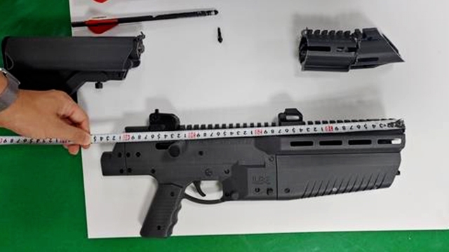 여수에서 20대가 파출소에 쏜 화살총. 여수경찰서 제공 