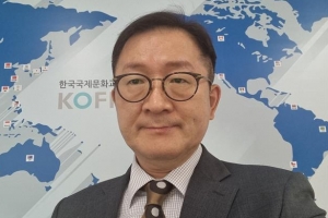 “해외 미디어 주목받는 K콘텐츠… 인종차별 내용 반복될수록 혐한도 커져”