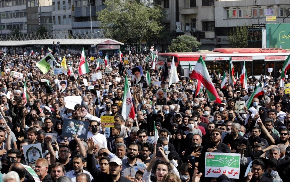 히랍 규탄 시위에 맞서는 맞불집회 성격의 시위다. 2022.09.23 AFP연합뉴스