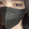 한소희, 입술 이어 눈썹 피어싱…‘힙’한 비주얼