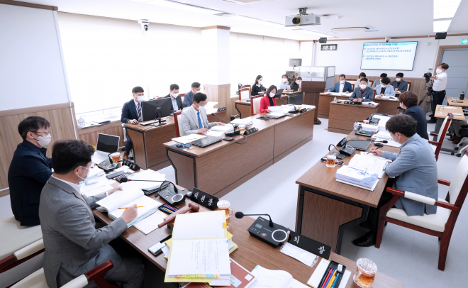 하남시의회 도시건설위원회 2022년 행정사무감사 현장 모습. 사진 하남시의회 제공