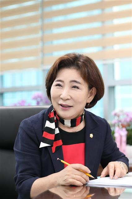 곽윤희 서울 구로구의회 의장이 서울신문과의 인터뷰에서 9대 구로구의회 운영 계획에 대해 말하고 있다. 구로구의회 제공