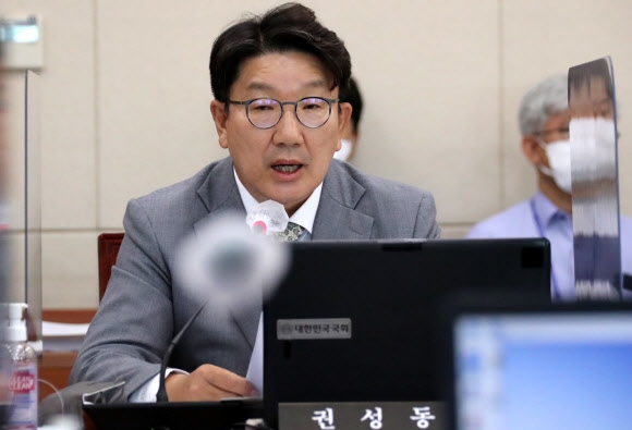 권성동, 유승민에 “尹이 정치보복? 자의식 과잉에 피해망상”