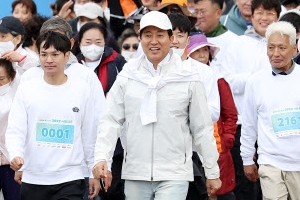 안심소득 등 ‘약자와의 동행’ 주력… 대권 잠룡 입지 ‘조용한 내실화’